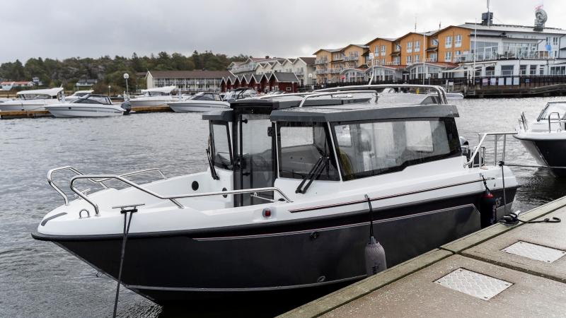 Cross 60 Cabin